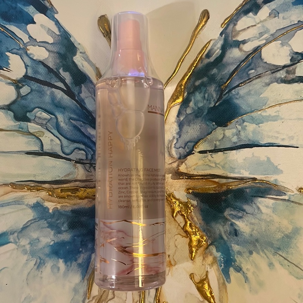 Mannakadar Cosmetic Hydration Happy Face Mist